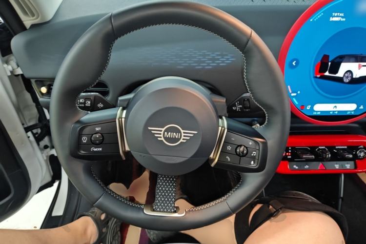 Used MINI Electric COOPER 2025 456km COOPER E Classic Style Steering Wheel