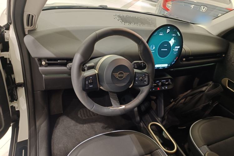 Used MINI Electric COOPER 2025 456km COOPER E Classic Style Steering Wheel