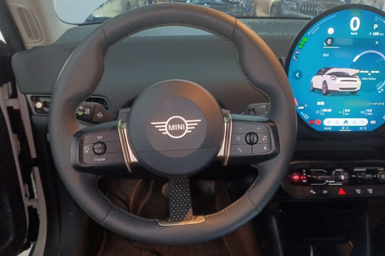 Used MINI Electric COOPER 2025 456km COOPER E Classic Style Steering Wheel