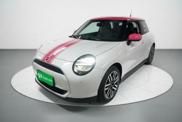 Używany MINI Electric COOPER 2025 Model Facelift 466km COOPER E Classic Style