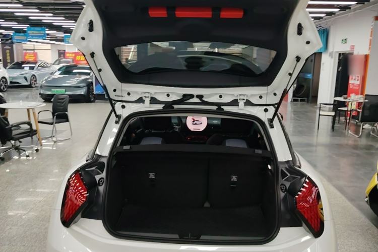 Used MINI Electric COOPER 2025 456km COOPER E Classic Style Trunk