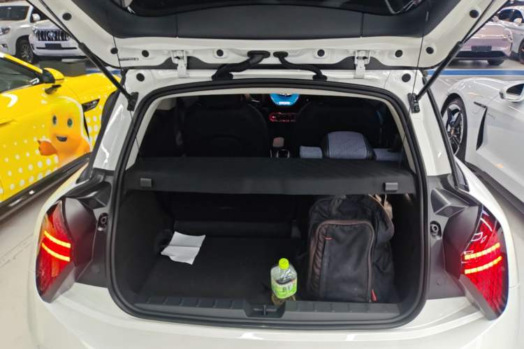 Used MINI Electric COOPER 2025 456km COOPER E Classic Style Trunk