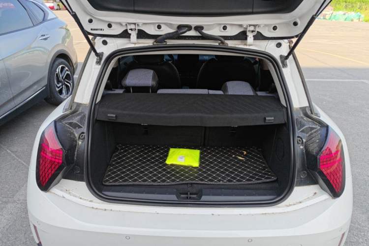 Used MINI Electric COOPER 2025 456km COOPER E Classic Style Trunk