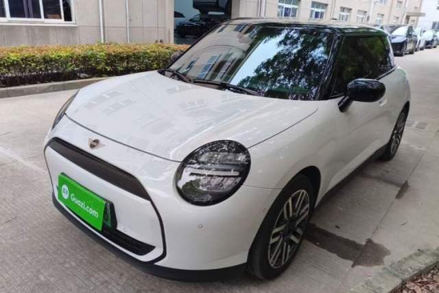 Used MINI Electric COOPER 2025 456km COOPER E Classic Style