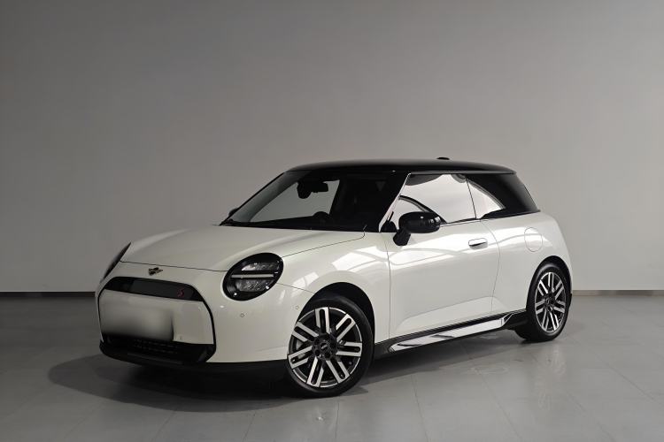 MINI Electric COOPER 2025 456km COOPER E Classic Style