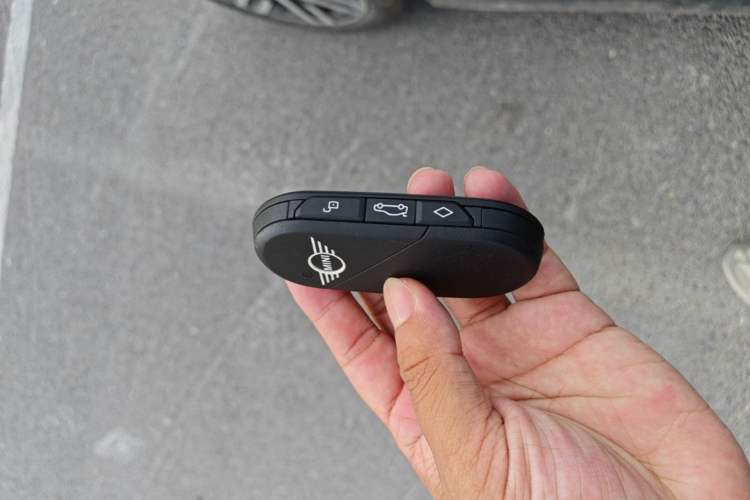 Used MINI Electric COOPER 2025 456km COOPER E Classic Style Vehicle Key