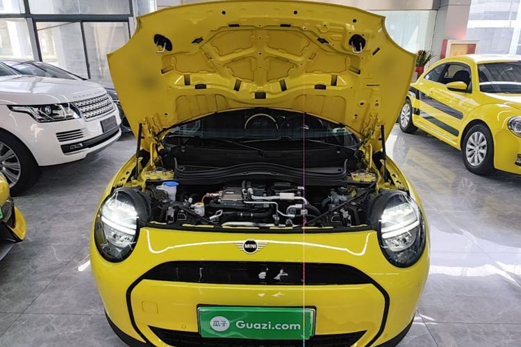 Used MINI Electric COOPER 2025 456km COOPER E Classic Style Engine Bay