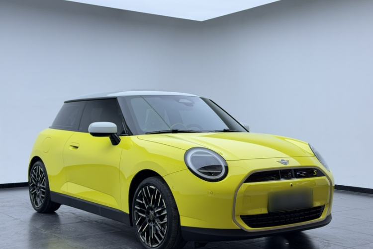 Used MINI Electric COOPER 2025 Model 463km COOPER SE Artist Exterior 2
