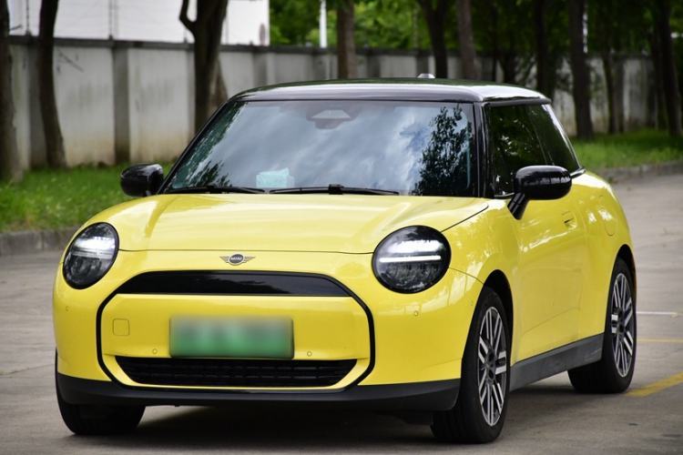 MINI Electric COOPER 2025 Model Facelift 466km COOPER E Classic Style de segunda mano Guazi used car, China used car export, Used car for sale, Used  cars, Cheapest cars for sale