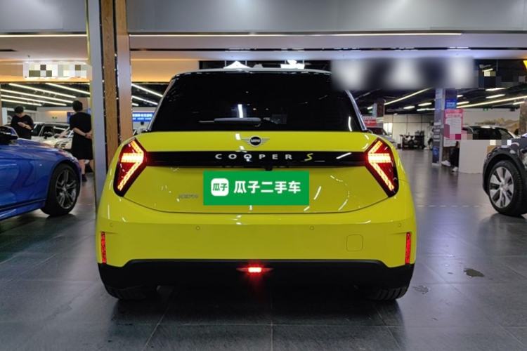 Used MINI Electric COOPER 2025 Model 463km COOPER SE Artist Rear