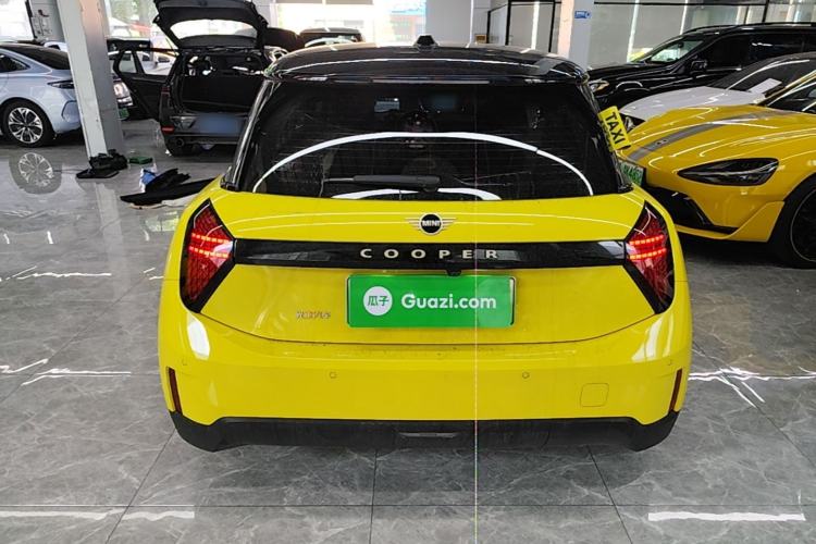 Used MINI Electric COOPER 2025 456km COOPER E Classic Style Rear