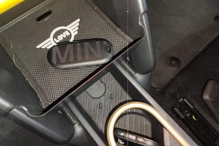 Used MINI Electric COOPER 2025 456km COOPER E Classic Style Vehicle Key