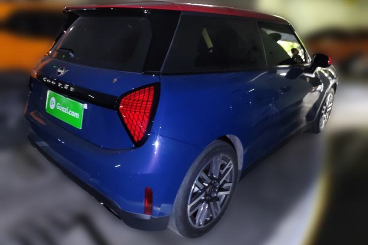 Used MINI Electric COOPER 2026 Model, 466km COOPER E Classic Style Rear Right 45 Deg