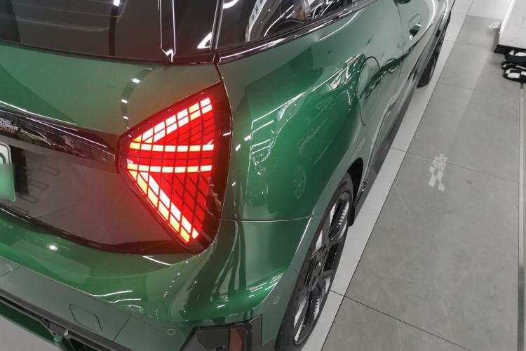 Used MINI Electric COOPER JCW 2025 JOHN COOPER WORKS Exterior 6