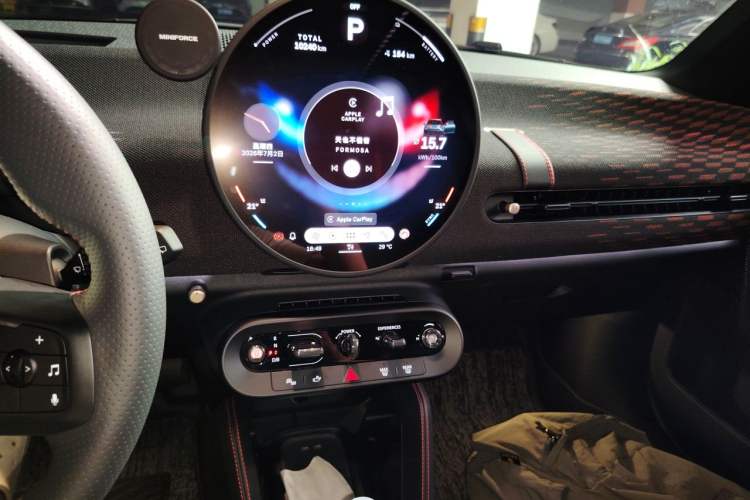 Used MINI Electric COOPER JCW 2025 JOHN COOPER WORKS Audio And AC Panel