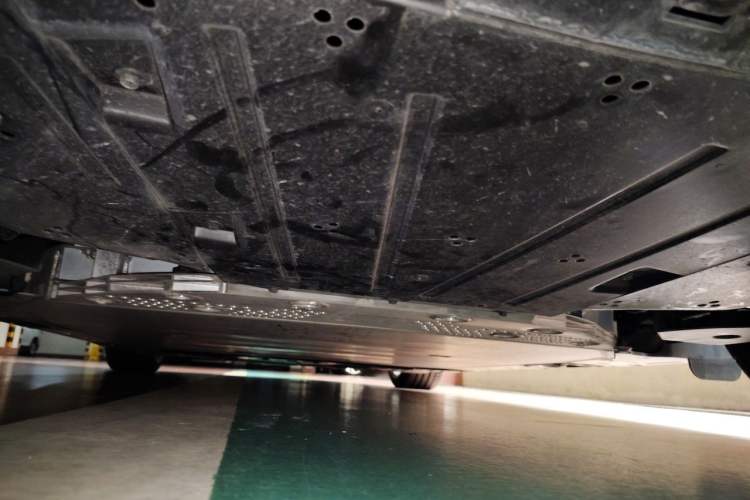 Used MINI Electric COOPER JCW 2025 JOHN COOPER WORKS Chassis Rear