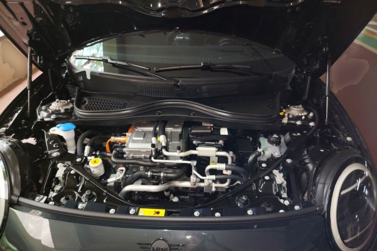 Used MINI Electric COOPER JCW 2025 JOHN COOPER WORKS Engine Bay