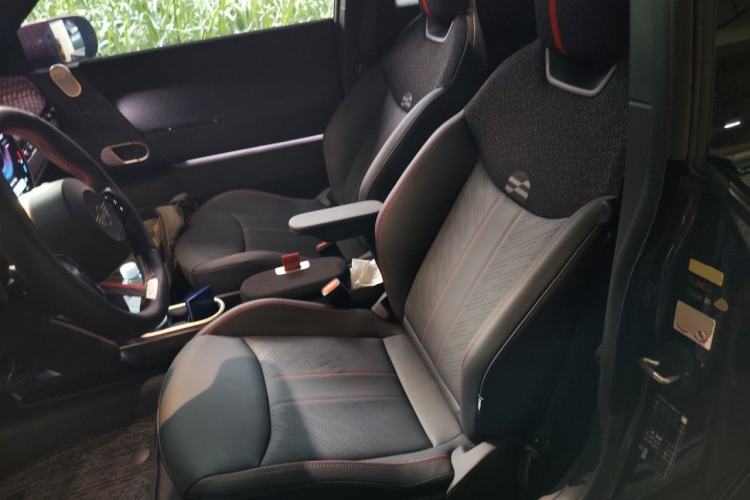 Used MINI Electric COOPER JCW 2025 JOHN COOPER WORKS Left Front Seat