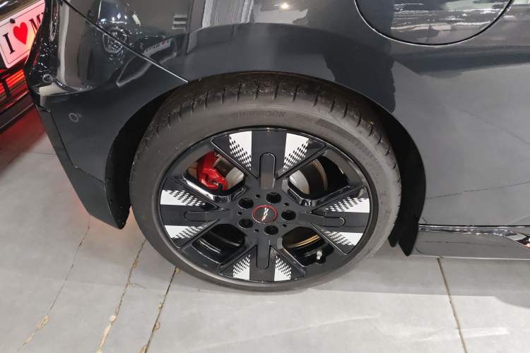 Used MINI Electric COOPER JCW 2025 JOHN COOPER WORKS Exterior 5