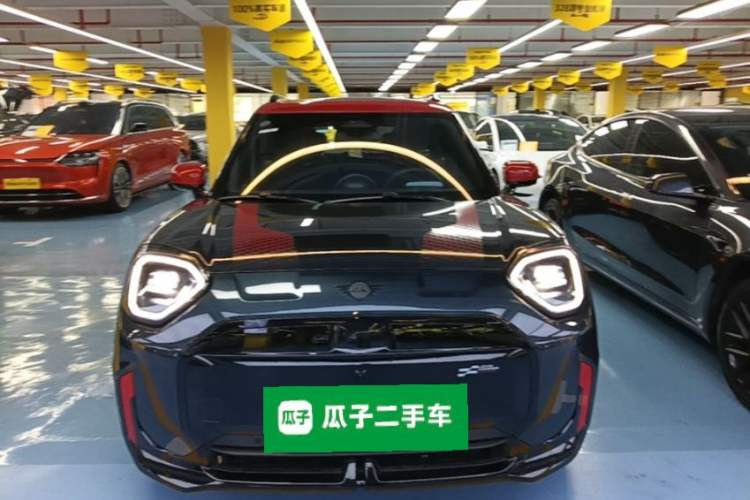 Used MINI Electric COOPER JCW 2025 JOHN COOPER WORKS Front