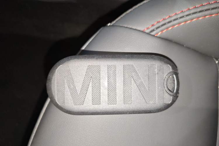 Used MINI Electric COOPER JCW 2025 JOHN COOPER WORKS Interior 1