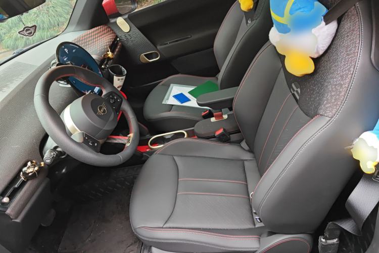 Used MINI Electric COOPER JCW 2025 JOHN COOPER WORKS Left Front Seat