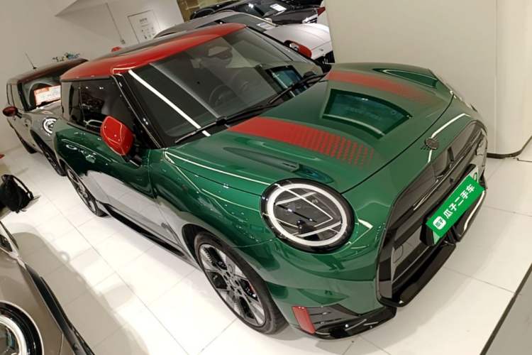 Used MINI Electric COOPER JCW 2025 JOHN COOPER WORKS Front Right 45 Deg