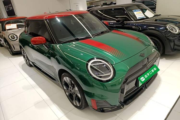 Used MINI Electric COOPER JCW 2025 JOHN COOPER WORKS Front Right 45 Deg