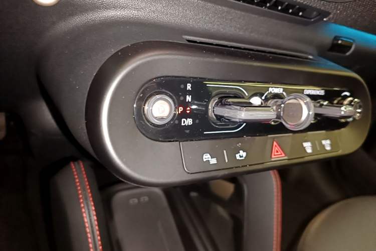 Used MINI Electric COOPER JCW 2025 JOHN COOPER WORKS Gear Lever