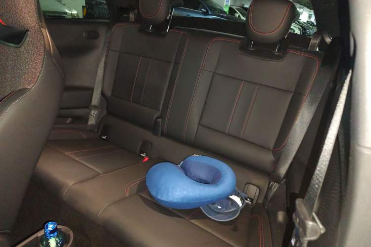 Used MINI Electric COOPER JCW 2025 JOHN COOPER WORKS Left Rear Seat