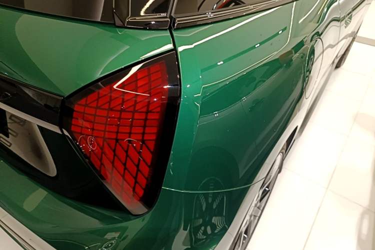 Used MINI Electric COOPER JCW 2025 JOHN COOPER WORKS Right Rear Taillight