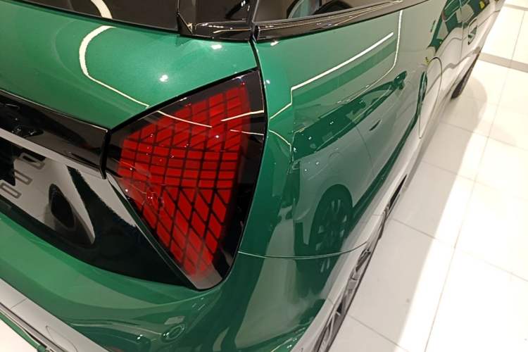 Used MINI Electric COOPER JCW 2025 JOHN COOPER WORKS Right Rear Taillight