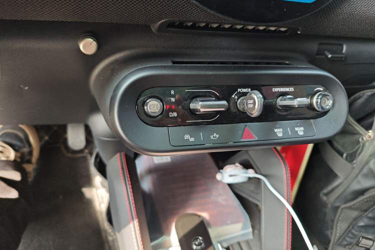 Used MINI Electric COOPER JCW 2025 JOHN COOPER WORKS Gear Lever