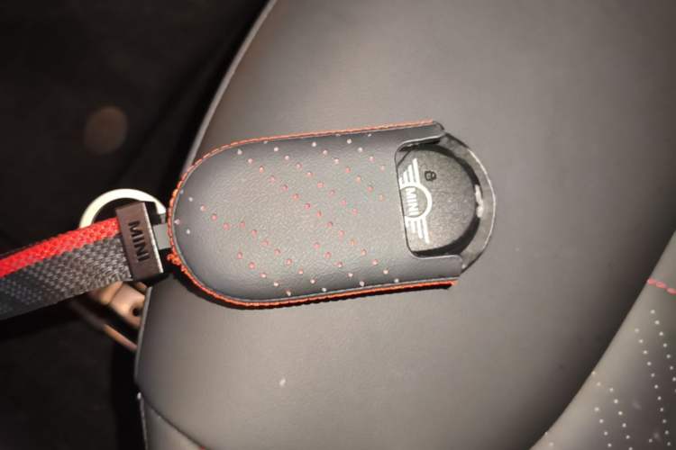 Used MINI Electric COOPER JCW 2025 JOHN COOPER WORKS Interior 1