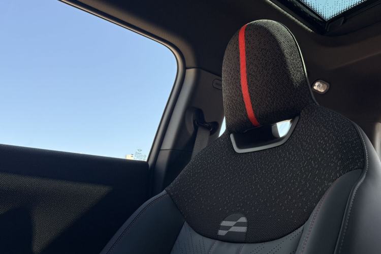 Used MINI Electric COOPER JCW 2025 JOHN COOPER WORKS Interior 2
