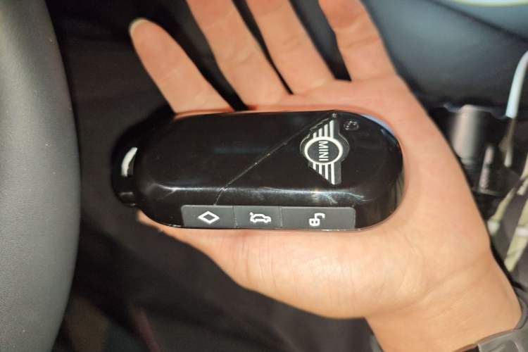 Used MINI Electric COOPER JCW 2025 JOHN COOPER WORKS Vehicle Key