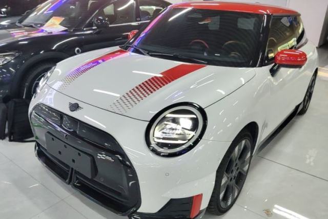 Used MINI Electric COOPER JCW 2025 JOHN COOPER WORKS