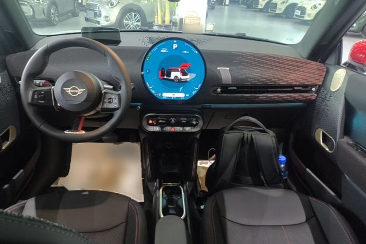 Used MINI Electric COOPER JCW 2025 JOHN COOPER WORKS Center Console