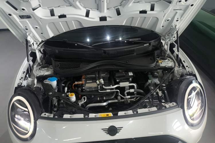Used MINI Electric COOPER JCW 2025 JOHN COOPER WORKS Engine Bay
