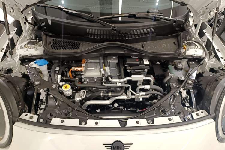 Used MINI Electric COOPER JCW 2025 JOHN COOPER WORKS Engine Bay