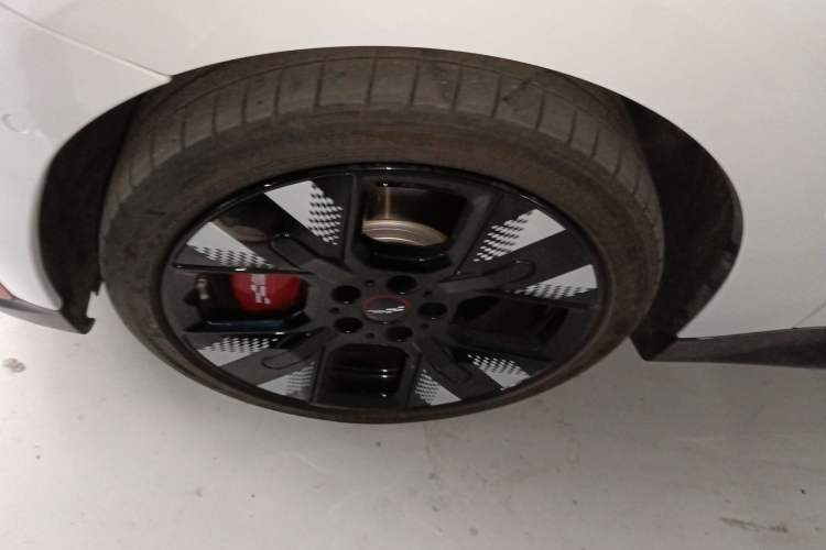 Used MINI Electric COOPER JCW 2025 JOHN COOPER WORKS Exterior 4