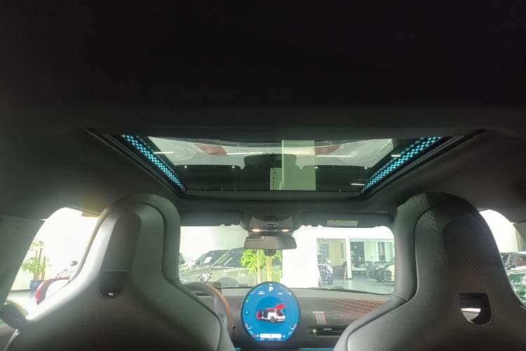 Used MINI Electric COOPER JCW 2025 JOHN COOPER WORKS Headliner