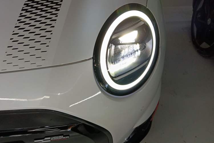 Used MINI Electric COOPER JCW 2025 JOHN COOPER WORKS Left Front Headlight