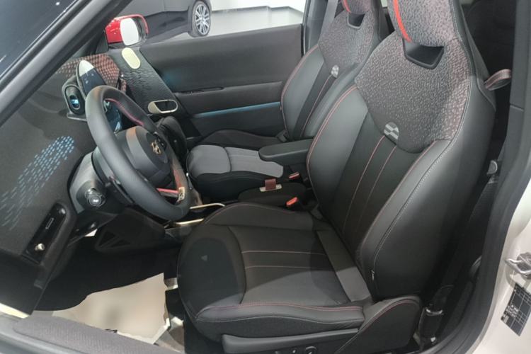Used MINI Electric COOPER JCW 2025 JOHN COOPER WORKS Left Front Seat