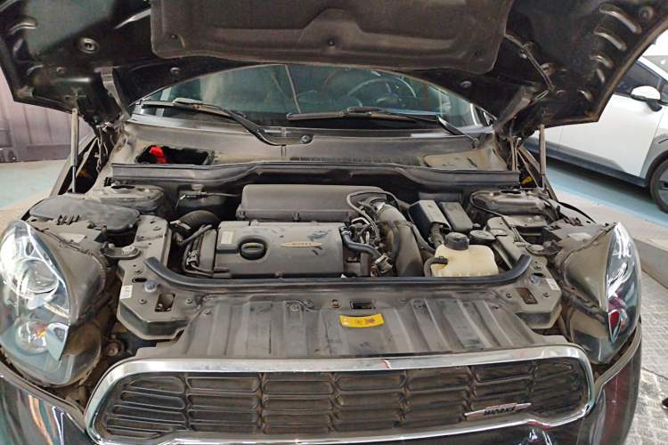 Used MINI JCM COUNTRYMAN 2013 1.6T JOHN COOPER WORKS ALL4 Engine Bay