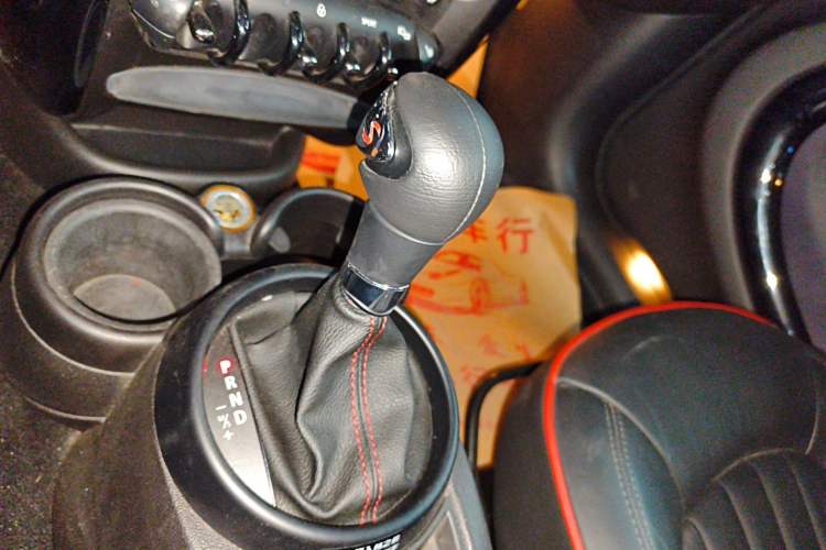 Used MINI JCM COUNTRYMAN 2013 1.6T JOHN COOPER WORKS ALL4 Gear Lever
