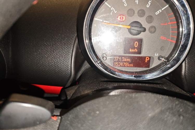 Used MINI JCM COUNTRYMAN 2013 1.6T JOHN COOPER WORKS ALL4 Odometer Close Up