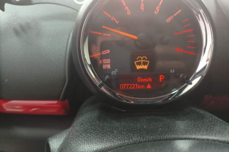 Used MINI JCM COUNTRYMAN 2013 1.6T JOHN COOPER WORKS ALL4 Odometer Close Up
