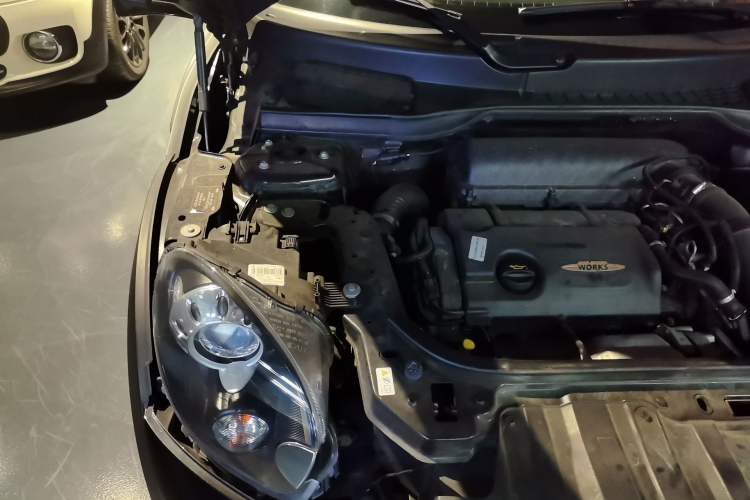 Used MINI JCM COUNTRYMAN 2014 1.6T JOHN COOPER WORKS ALL4 Engine Bay Right