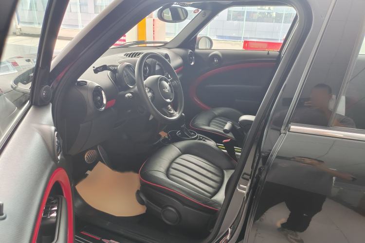 Used MINI JCM COUNTRYMAN 2014 1.6T JOHN COOPER WORKS ALL4 Interior 2